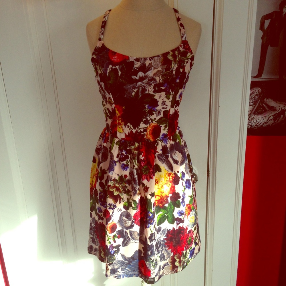 Soprano Vibrant Multicolor Floral Stretch Dress